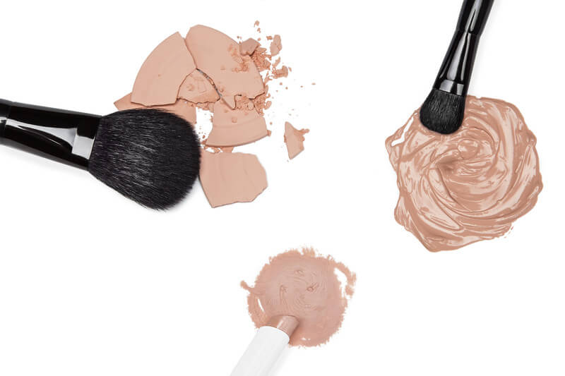 How to Make Your Makeup Stay on All Day